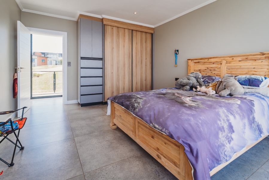 4 Bedroom Property for Sale in Le Grand Golf Estate Western Cape